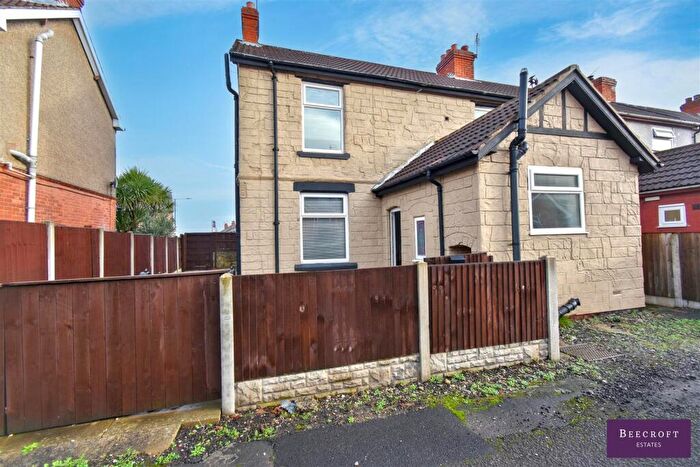 3 Bedroom Terraced House For Sale In Great North Road, Woodlands, Doncaster, DN6