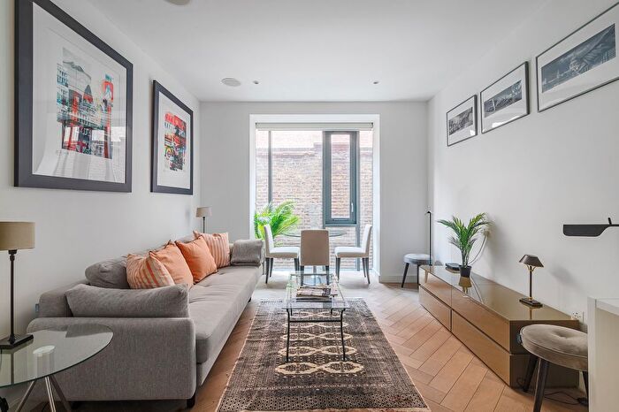 1 Bedroom Flat For Sale In Bedford Street, Covent Garden, WC2E
