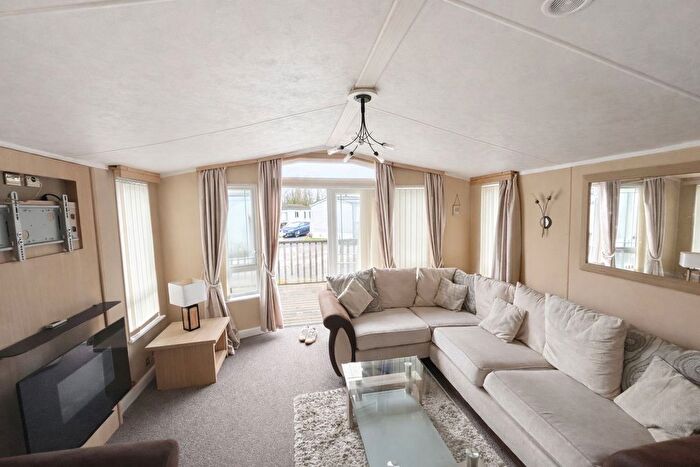 2 Bedroom Mobile/park Home For Sale In Carr Lane, Middleton Morecambe, LA3