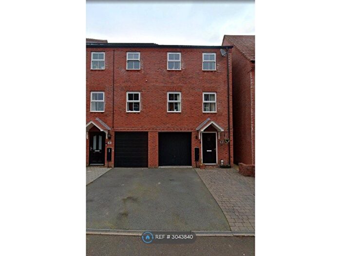 3 Bedroom End Of Terrace House To Rent In Betjeman Way, Kidderminster, DY14