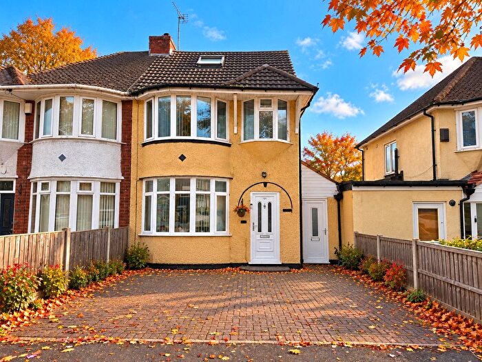 4 Bedroom Semi-Detached House For Sale In Garretts Green Lane, Birmingham, West Midlands, B26