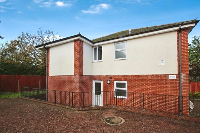 2 Bedroom Flat To Rent In Firs Glen Road, Bournemouth, Dorset, BH9