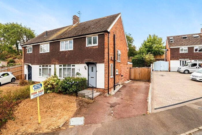 3 Bedroom Semi-Detached House For Sale In Oak Drive, Larkfield, Aylesford, ME20