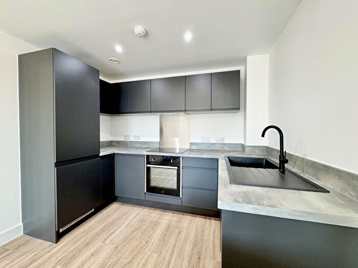 2 Bedroom Apartment To Rent In Bastion Point, Oriel Street, L3