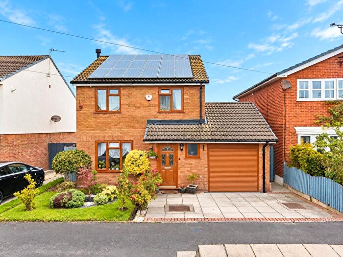 3 Bedroom Detached House For Sale In Cronton Avenue, Moreton, Wirral, CH46