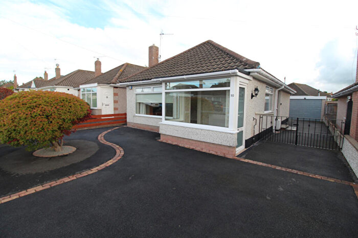 2 Bedroom Bungalow To Rent In Viola Avenue, Rhyl, Clwyd, LL18