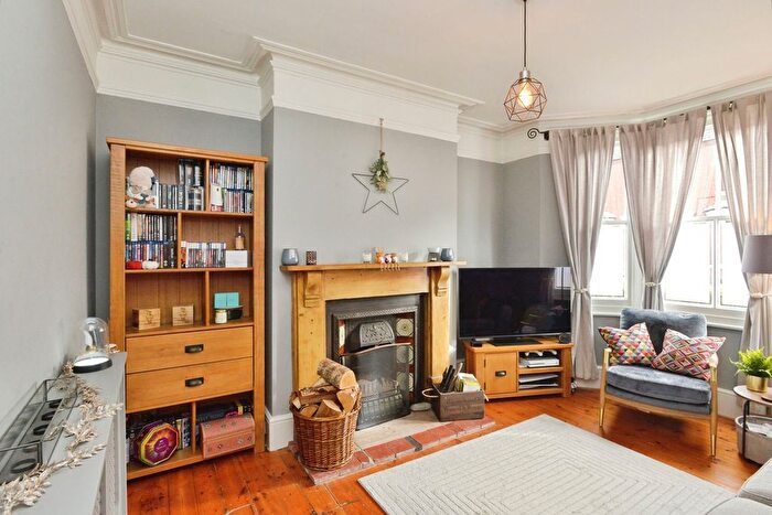 3 Bedroom Terraced House For Sale In Windsor Street, Wolverton, Milton Keynes, Buckinghamshire, MK12