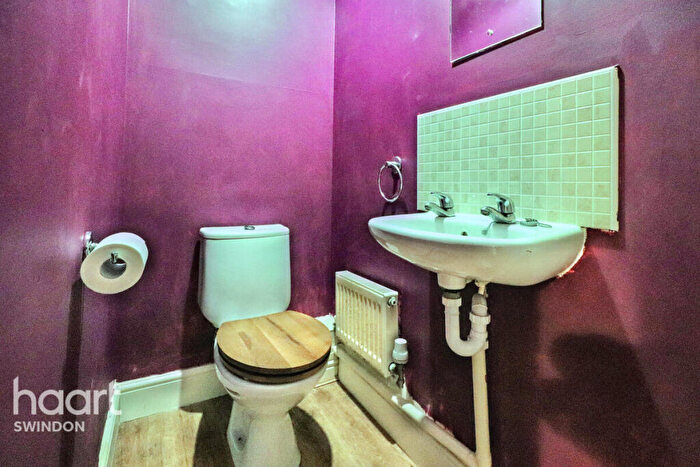 2 Bedroom End Of Terrace House To Rent In Grouse Road, Calne, SN11