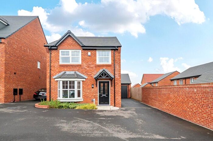 4 Bedroom Detached House For Sale In Watt Drive, East Hollinsfield, Middleton, Manchester, M24