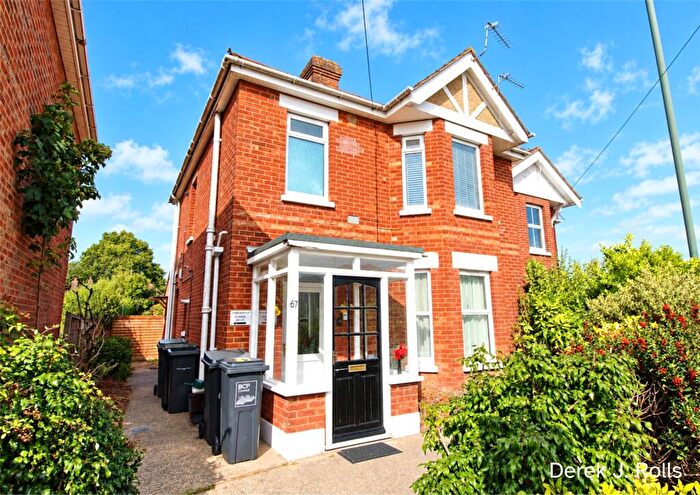 1 Bedroom Apartment For Sale In Ensbury Park Road, Bournemouth, Dorset, BH9