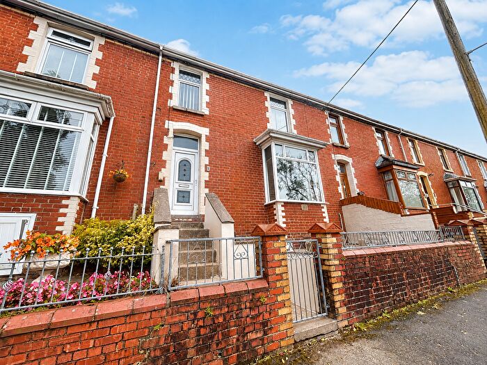 3 Bedroom Terraced House To Rent In Park Street, Pontycymer, Bridgend, CF32