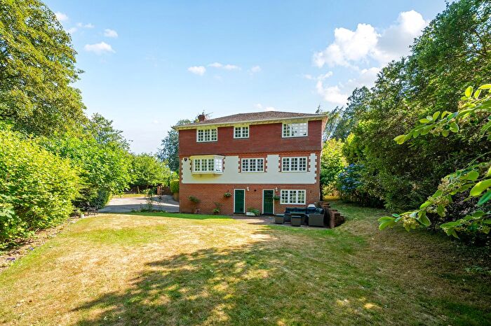 4 Bedroom Detached House For Sale In Linkside South, Hindhead, GU26