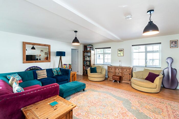 4 Bedroom Detached House For Sale In Pixham Lane, Pixham, Dorking, RH4
