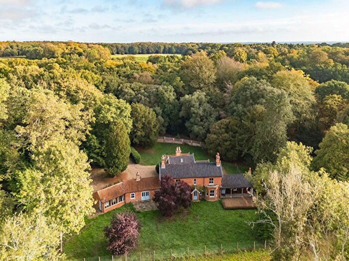5 Bedroom Detached House For Sale In Melton Park, Melton Constable, NR24
