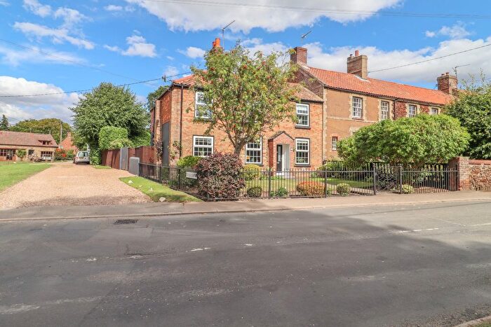 4 Bedroom Semi-Detached House For Sale In Church Road, Wimbotsham, PE34