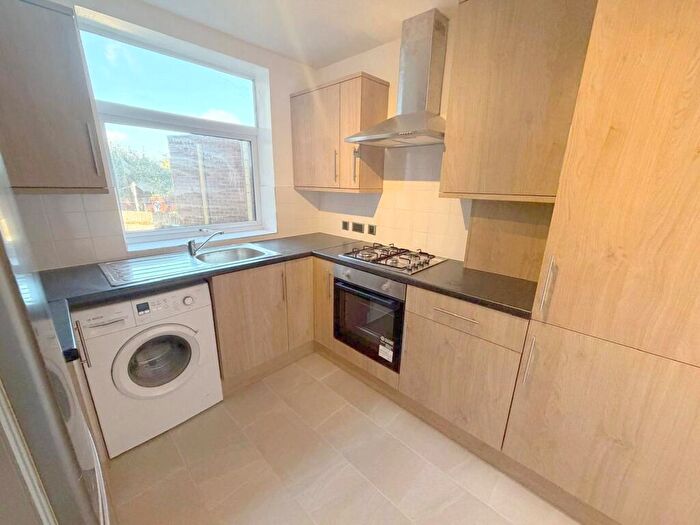 2 Bedroom Apartment To Rent In Mount Grove, Edgware, Middlesex, HA8