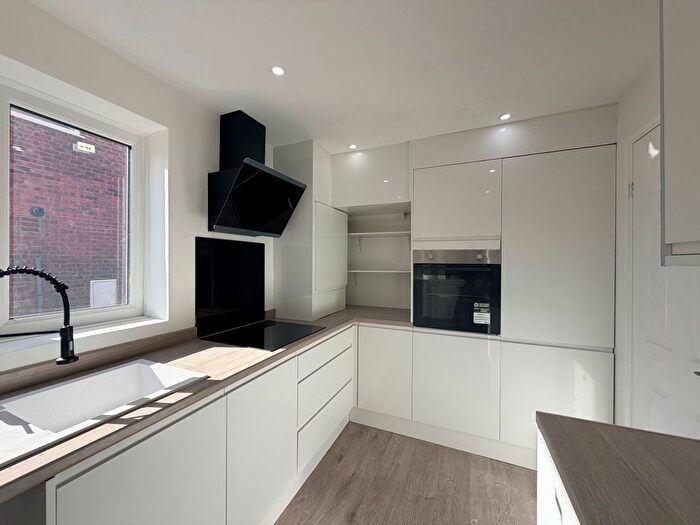 3 Bedroom Semi-Detached House To Rent In Westbury Avenue, Sale, M33
