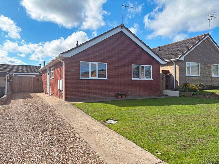 2 Bedroom Bungalow For Sale In Walls Avenue, Burgh Le Marsh, PE24