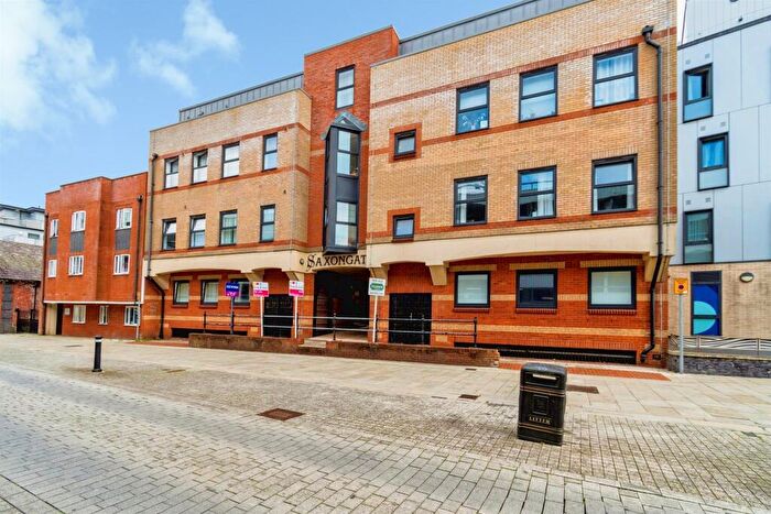 2 Bedroom Flat For Sale In Saxon Gate, Southampton, SO14