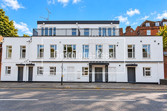 2 Bedroom Apartment To Rent In The Legion, Guildford, GU1