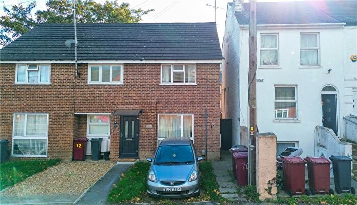 2 Bedroom End Of Terrace House For Sale In Orts Road, Reading, Berkshire, RG1