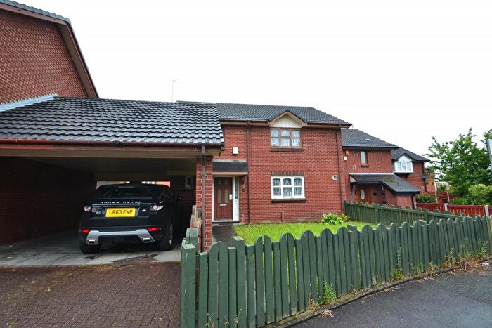 5 Bedroom Semi-Detached House To Rent In Culmington Close, Hulme, Manchester, M15