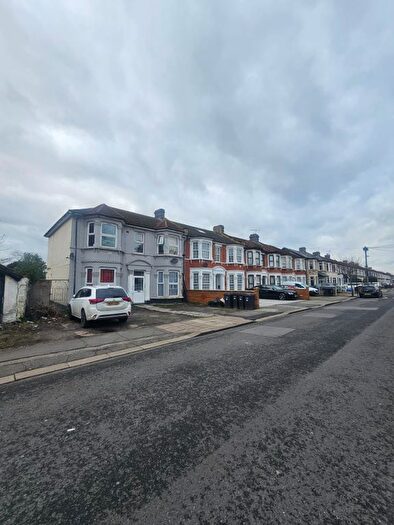 1 Bedroom Flat To Rent In Ilford, IG1