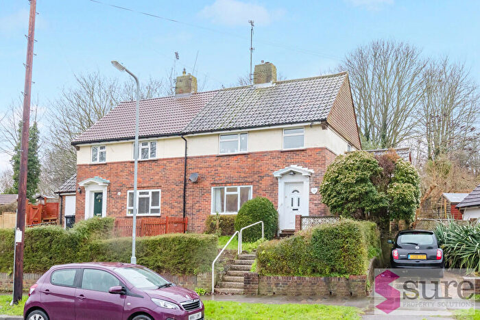 4 Bedroom Semi-Detached House To Rent In Heath Hill Avenue, Brighton, BN2