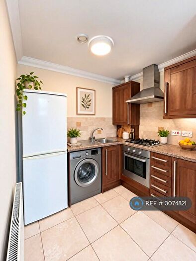 1 Bedroom Flat To Rent In Richmond Park Road, Bournemouth, BH8