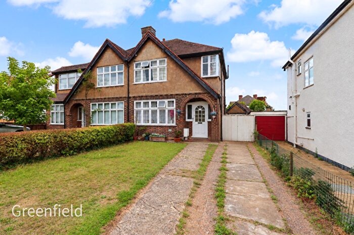 3 Bedroom Semi-Detached House For Sale In Highfield Road, Surbiton, KT5