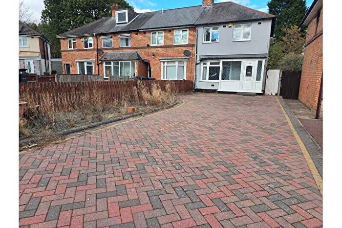 3 Bedroom End Of Terrace House To Rent In Gayle Grove, Acocks Green, Birmingham, B27