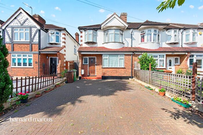 3 Bedroom End Of Terrace House For Sale In Sutton Common Road, Sutton, SM1