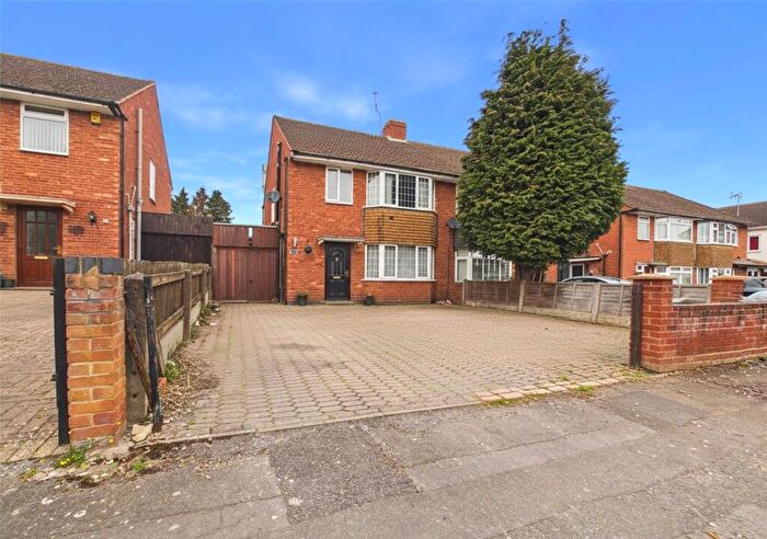 3 Bedroom Semi-Detached House For Sale In Teddington Gardens, Gloucester, Gloucestershire, GL4