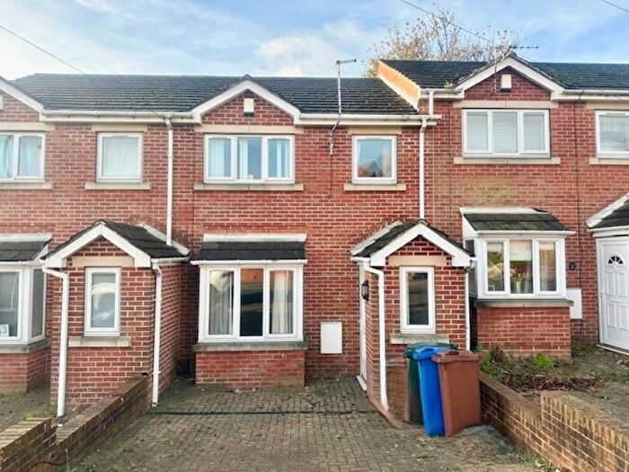 3 Bedroom Terraced House To Rent In Springwood Road, Hoyland, Barnsley, S74