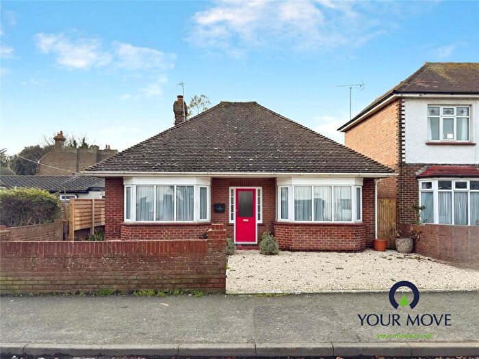 2 Bedroom Bungalow For Sale In Newington Road, Ramsgate, Kent, CT11