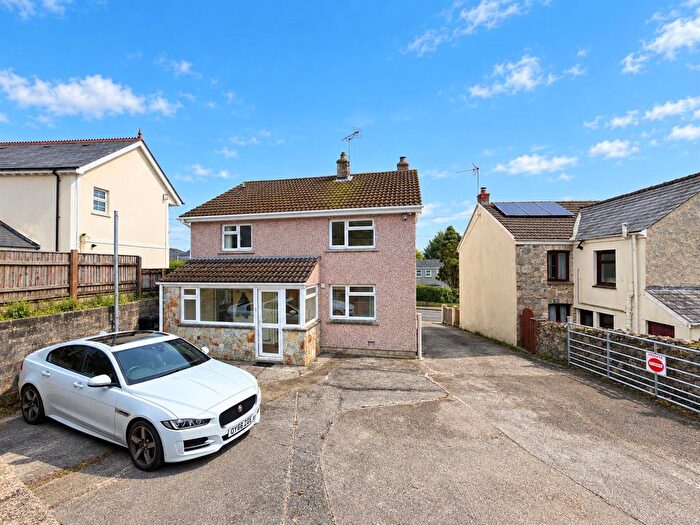 3 Bedroom Detached House To Rent In Tregonissey Road, St. Austell, PL25