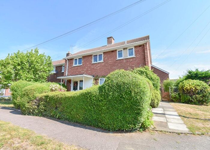 3 Bedroom End Of Terrace House For Sale In Downside, Bedford, MK41