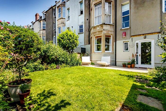 2 Bedroom Apartment For Sale In Cotham Vale | Cotham, BS6