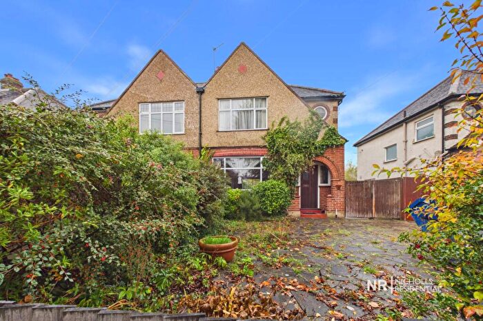 3 Bedroom Semi-Detached House For Sale In Somerset Avenue, Chessington, Surrey., KT9