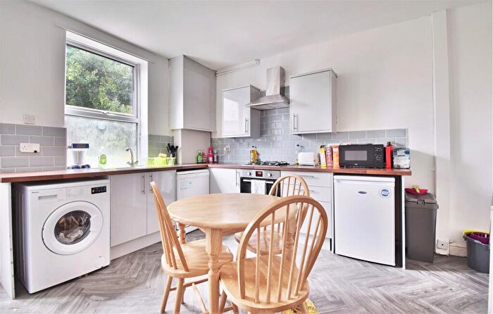 3 Bedroom Terraced House To Rent In Rosa Road, Sheffield, S10
