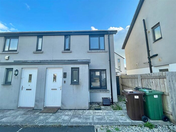 2 Bedroom End Of Terrace House For Sale In Saltram Meadow, Plymouth, PL9