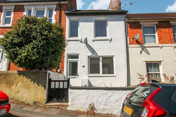 3 Bedroom Terraced House To Rent In Western Street, Swindon, SN1