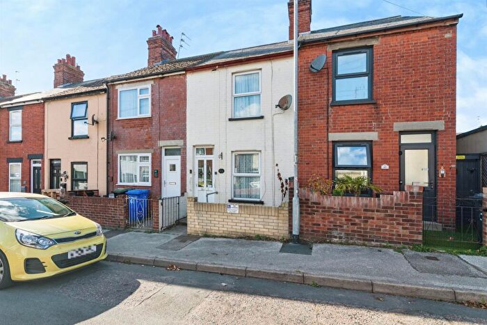 3 Bedroom Terraced House For Sale In Avondale Road, Lowestoft, NR32