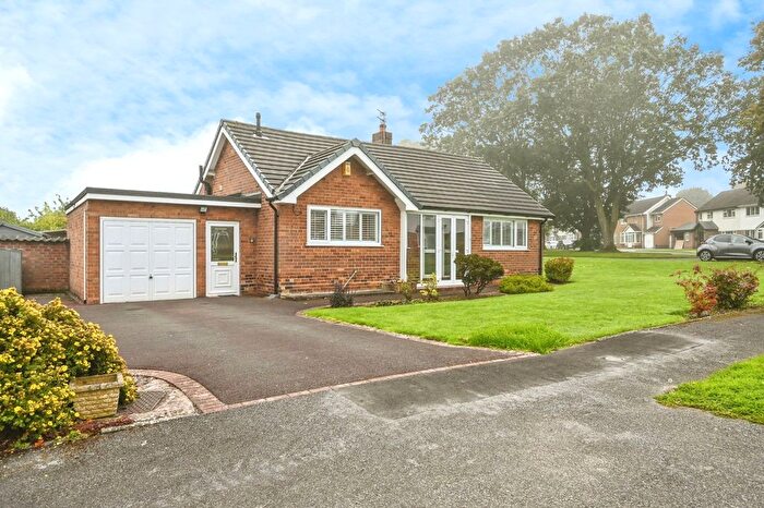 2 Bedroom Bungalow For Sale In Highfield Avenue, Appleton, Warrington, Cheshire, WA4