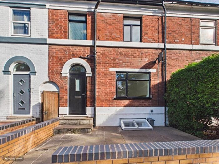 4 Bedroom Terraced House For Sale In Lichfield Road, Stafford, ST17