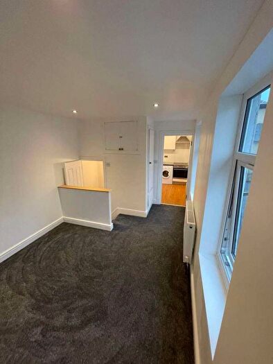 1 Bedroom Studio To Rent In Whitehorse Road, Croydon, CR0