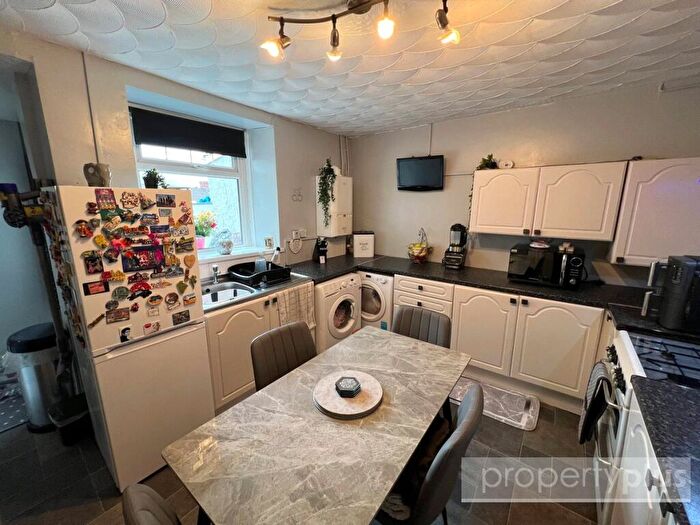 3 Bedroom Terraced House For Sale In Brewery Street, Pontygwaith, Ferndale, Rhondda Cynon Taff, CF43