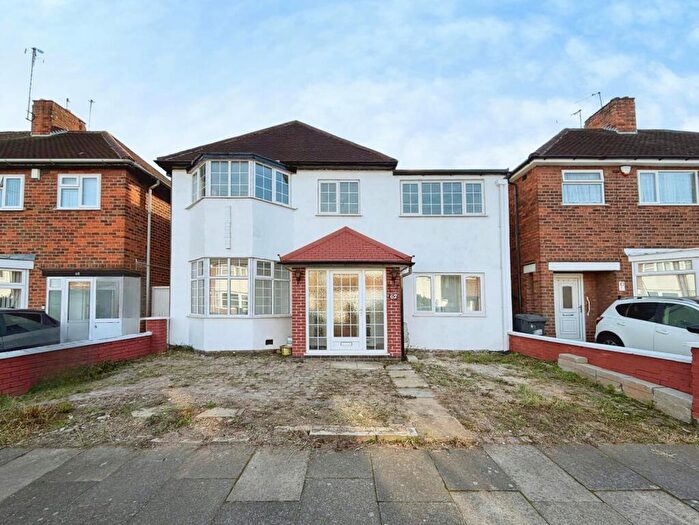 6 Bedroom Detached House For Sale In Swithland Avenue, Leicester, Leicestershire, LE4