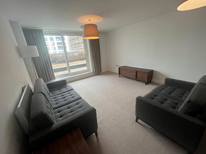 2 Bedroom Apartment To Rent In Ferry Court, Cardiff, CF11