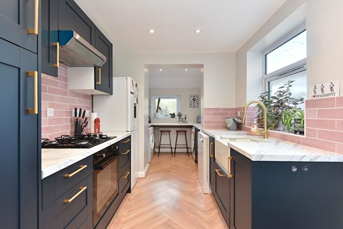 2 Bedroom Terraced House For Sale In Curtis Road, Willesborough, TN24